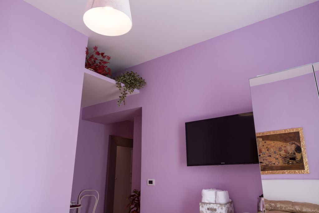 Отель Bevilacqua Bed Roma Santa Croce Номер фото