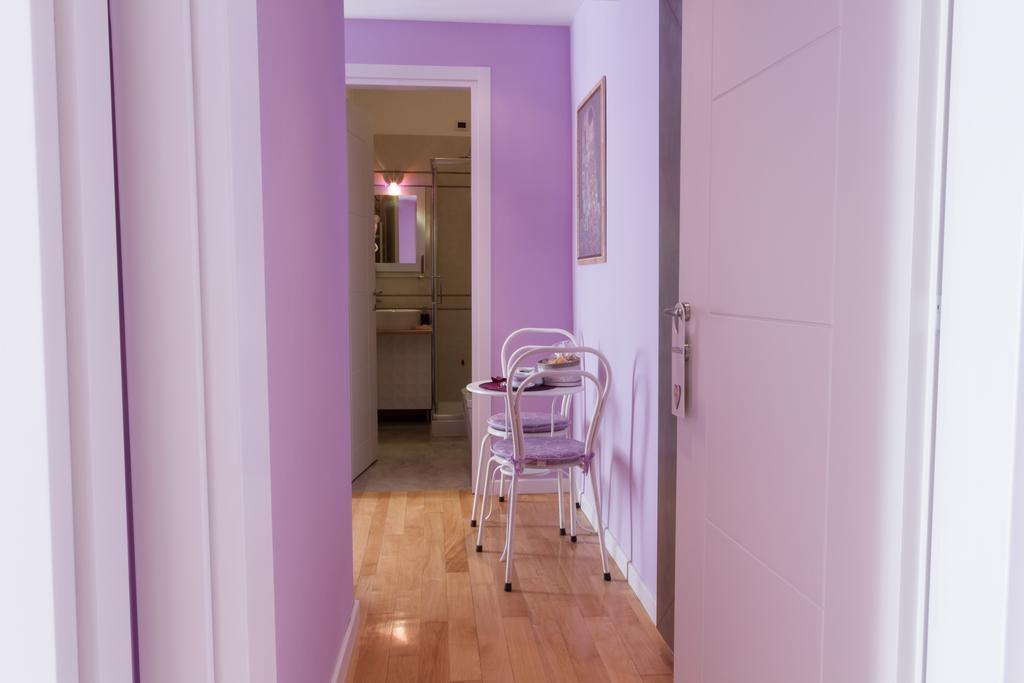Отель Bevilacqua Bed Roma Santa Croce Номер фото