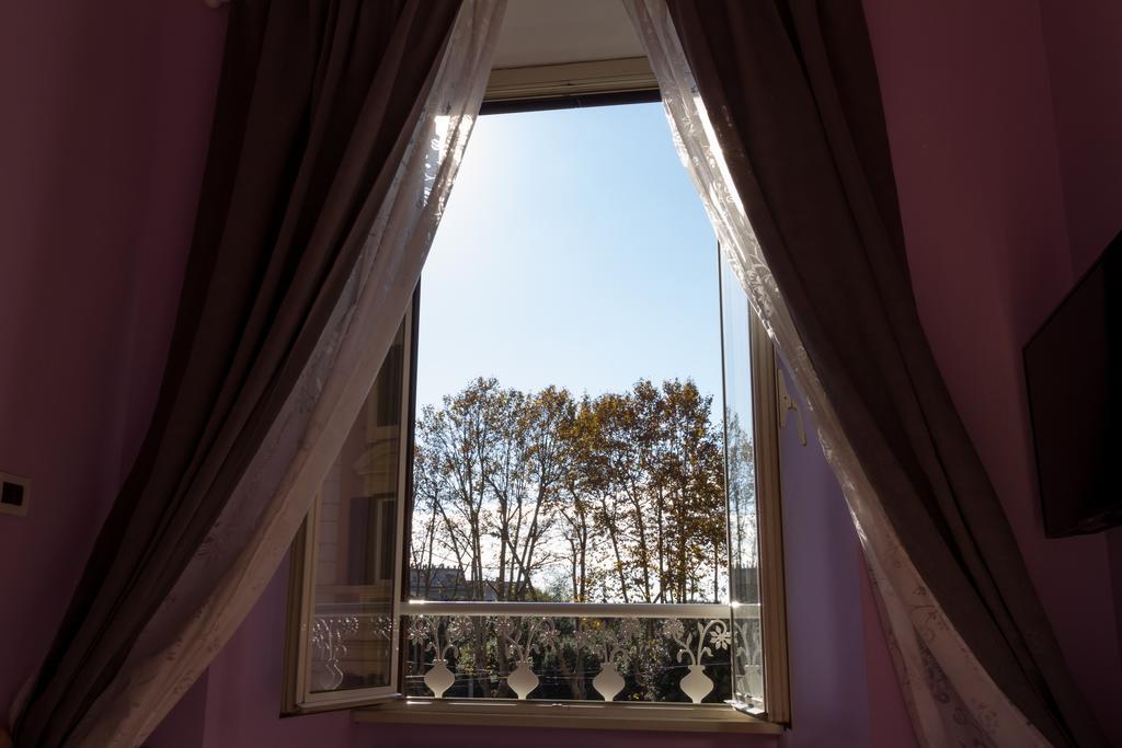 Отель Bevilacqua Bed Roma Santa Croce Номер фото