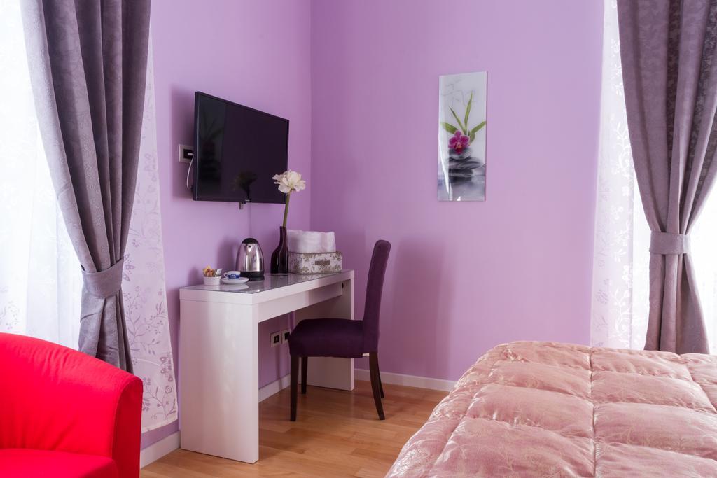 Отель Bevilacqua Bed Roma Santa Croce Номер фото